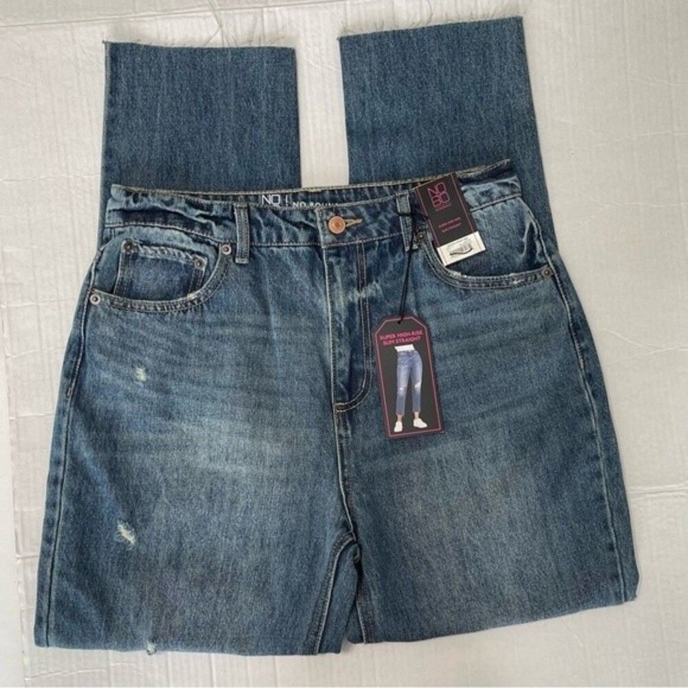 NEW No Boundaries Super High Rise Slim Straight Crop Jean Ripped Raw Hem Size 11